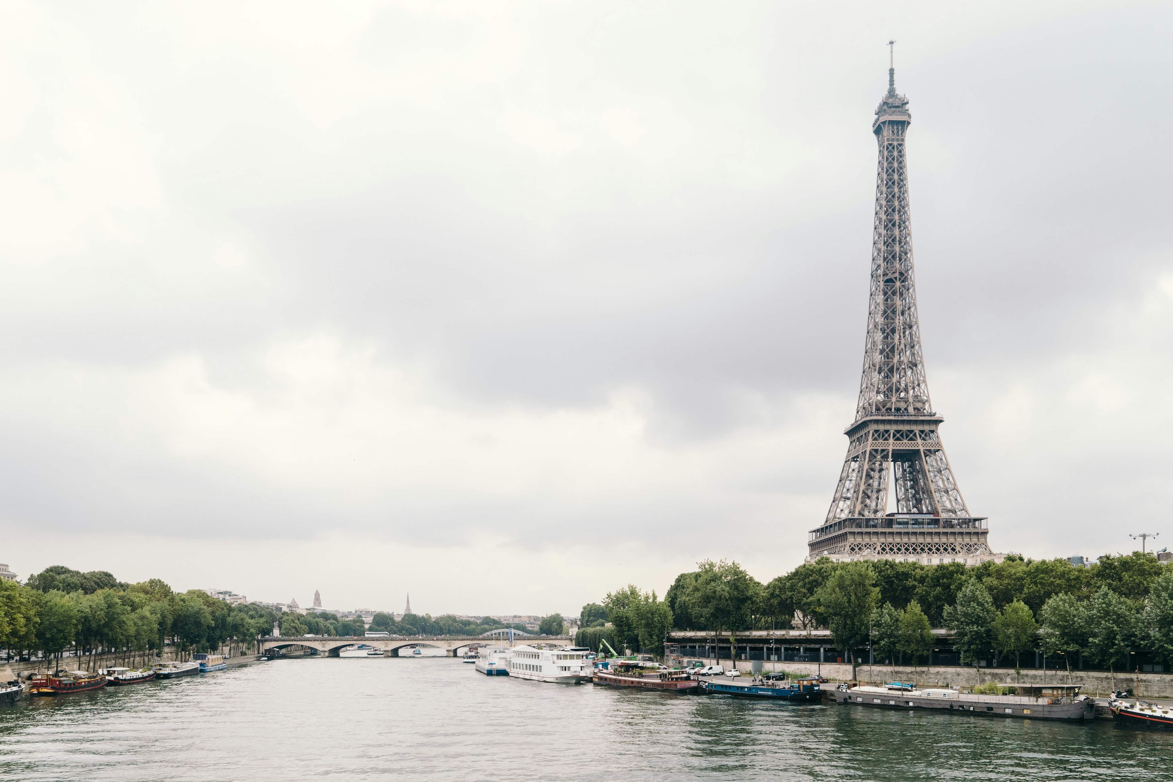 Paris Apartment Transfers Service | Go Easy Transfer